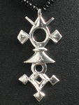 アフリカのアクセサリー(シルバー・金属) クリクリクロス トゥアレグ