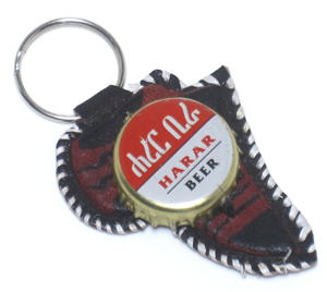 ビール王冠キーホルダー・ブルキナファソ<アフリカの雑貨