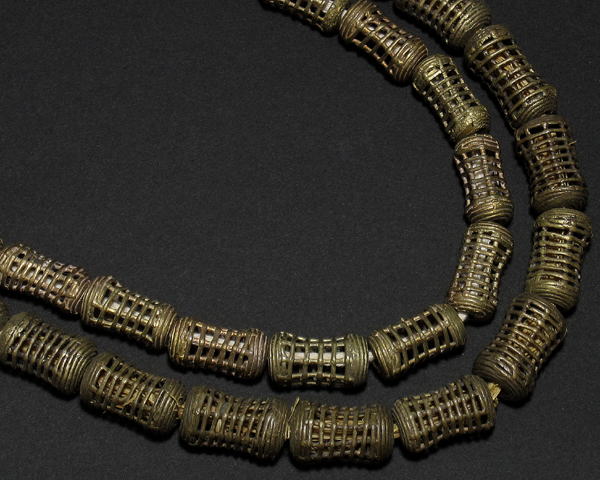 真鍮ビーズ・ガーナ<アフリカのビーズアクセサリー