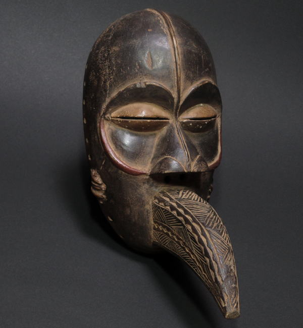 ダン？のくちばしのマスク・コートジボワール＜アフリカの仮面(木彫り)