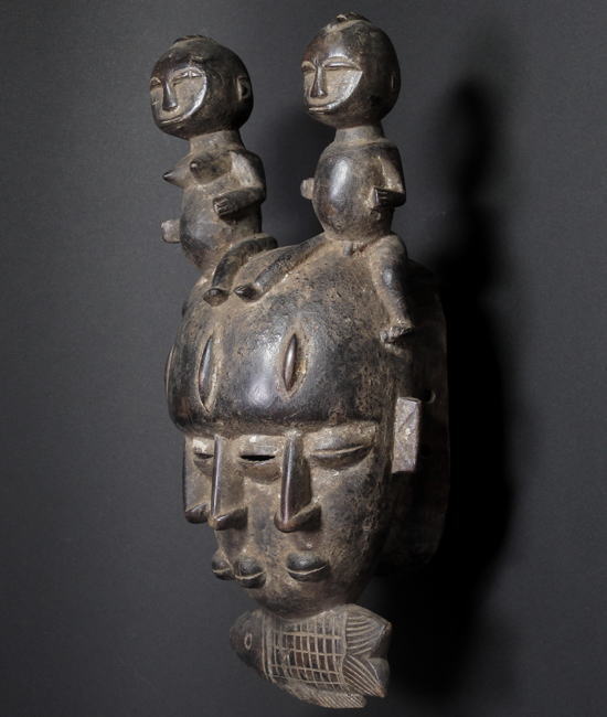 ベテの三つの顔のマスク・コートジボワール＜アフリカの仮面(木彫り)
