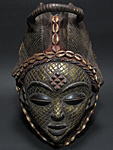 プヌのOkuyiマスク(金張り)・ガボンorコンゴ共和国<アフリカの仮面(木彫り)