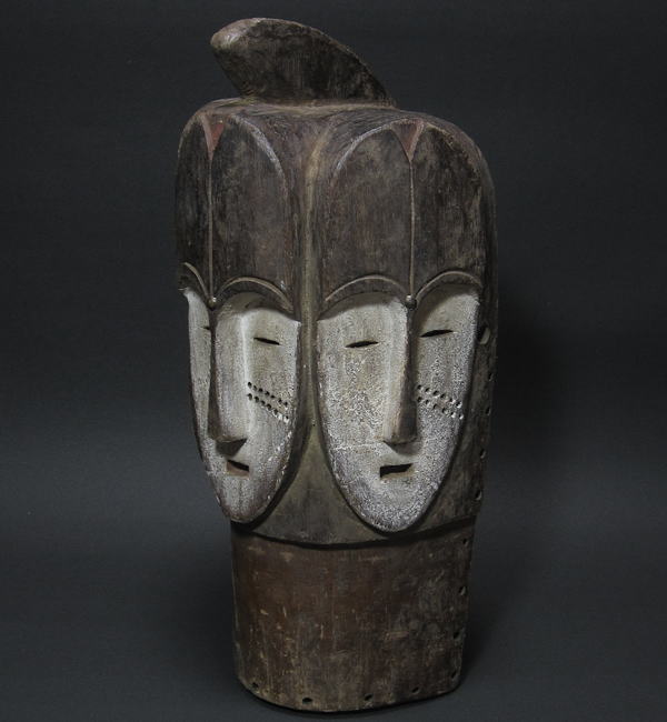 ファンの三つの顔のマスク・ガボン＜アフリカの仮面(木彫り)
