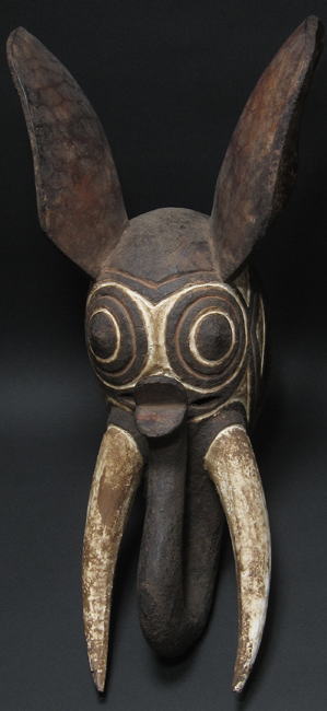 ゾウのマスク<アフリカの仮面(木彫り)：アフリカ雑貨アザライ