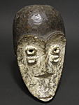 レガの四ッ目の仮面・コンゴ民主共和国＜アフリカの仮面(木彫り)