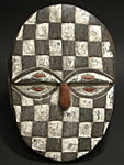 バテケの円盤型マスク・両コンゴorガボン＜アフリカの仮面(木彫り)