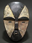 ツォゴのマスク・ガボン＜アフリカの仮面(木彫り)