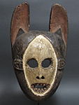 ウサギのマスク<アフリカの仮面(木彫り)