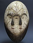 レガ?の二つの顔のマスク・コンゴ民主共和国＜アフリカの仮面(木彫り)