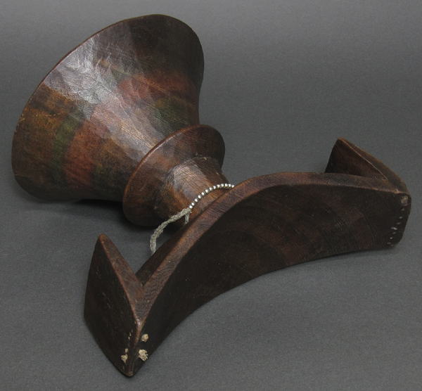 �ؒ���̖��E�G�`�I�s�A<�A�t���J�̖ؒ��Ƌ�E����