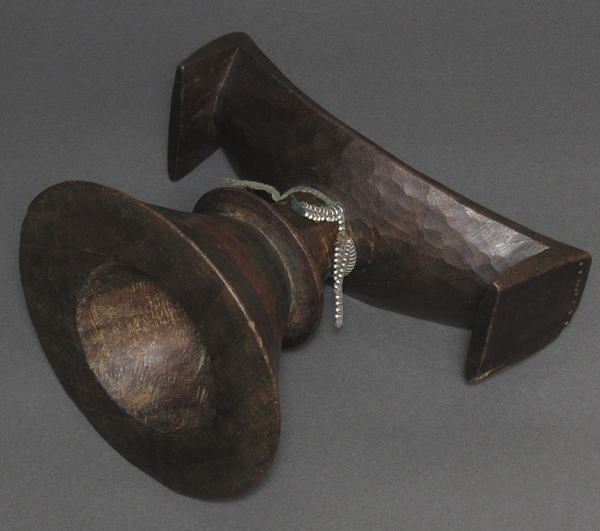 �ؒ���̖��E�G�`�I�s�A<�A�t���J�̖ؒ��Ƌ�E����