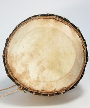 ベンドレ（ひょうたん太鼓・中）<アフリカのひょうたん楽器