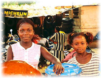 �A�t���J�G�݃A�U���C�F�A�t���J�G�݁E���|�i���X