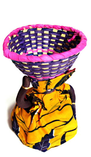 アフリカの雑貨　かご付き人形　ブルキナファソ