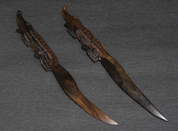 木彫りペーパーナイフ(ワニ)・トーゴ<アフリカの雑貨