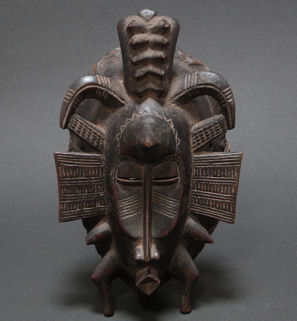 セヌフォのKpelyeマスク・コートジボワール＜アフリカの仮面