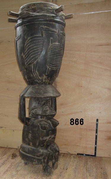 アフリカの木彫民具