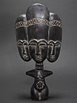 三ッ頭の女性像・アシャンティ<アフリカの木彫り像