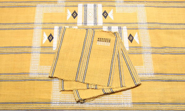 コロゴテーブルクロス・コートジボワール<アフリカの織り布