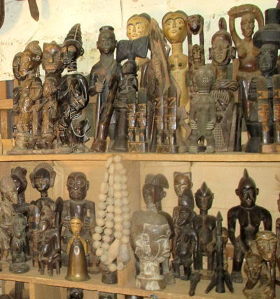 木製 アフリカの木彫-