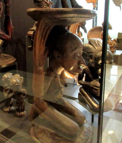 アフリカの彫像（木彫り）特集Ⅱ・21年11月：アフリカ雑貨アザライ