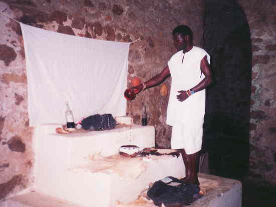 ガーナ：エルミナ要塞の地下牢