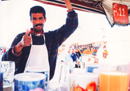 モロッコ：マラケシュのフナ広場のオレンジジュース屋さん
